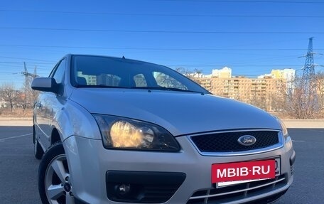 Ford Focus II рестайлинг, 2006 год, 645 000 рублей, 2 фотография