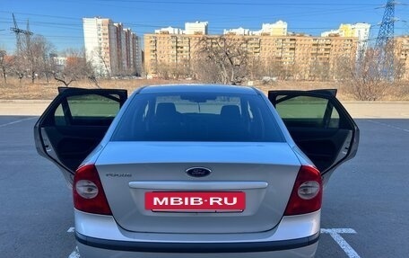 Ford Focus II рестайлинг, 2006 год, 645 000 рублей, 19 фотография