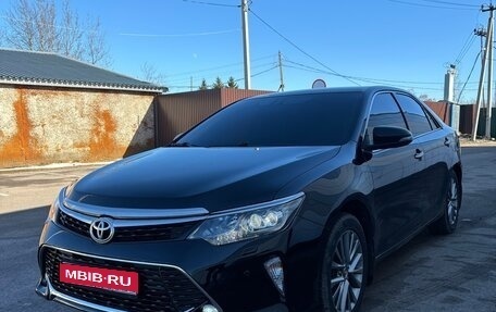 Toyota Camry, 2017 год, 2 450 000 рублей, 1 фотография