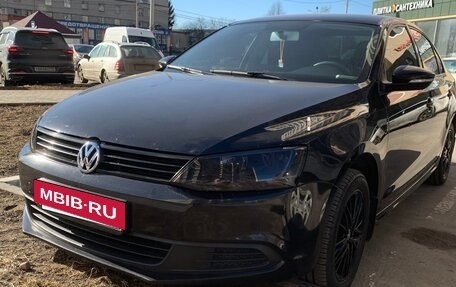 Volkswagen Jetta VI, 2013 год, 1 350 000 рублей, 2 фотография