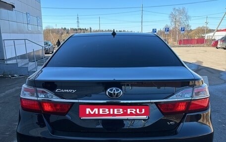 Toyota Camry, 2017 год, 2 450 000 рублей, 7 фотография