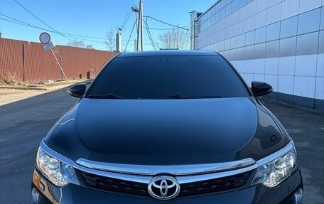 Toyota Camry, 2017 год, 2 450 000 рублей, 2 фотография