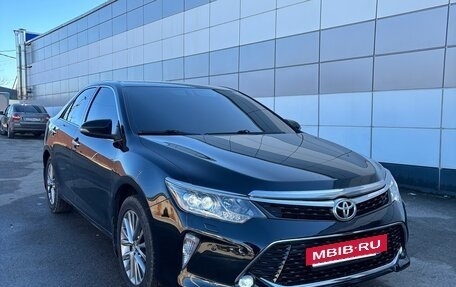 Toyota Camry, 2017 год, 2 450 000 рублей, 3 фотография