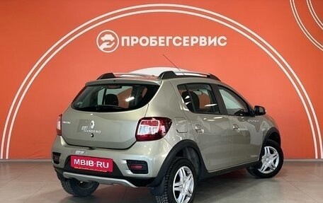 Renault Sandero II рестайлинг, 2016 год, 1 000 000 рублей, 5 фотография