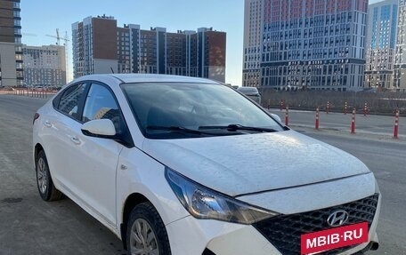 Hyundai Solaris II рестайлинг, 2020 год, 1 250 000 рублей, 2 фотография