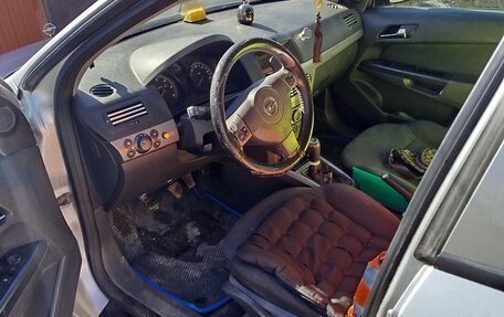 Opel Astra H, 2005 год, 550 000 рублей, 14 фотография