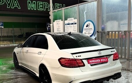 Mercedes-Benz E-Класс, 2015 год, 1 800 000 рублей, 4 фотография