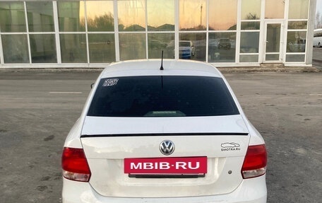 Volkswagen Polo VI (EU Market), 2013 год, 700 000 рублей, 4 фотография