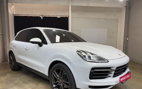 Porsche Cayenne III, 2022 год, 12 400 000 рублей, 3 фотография