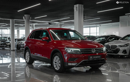 Volkswagen Tiguan II, 2017 год, 2 480 000 рублей, 2 фотография