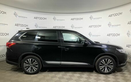 Mitsubishi Outlander III рестайлинг 3, 2018 год, 1 867 000 рублей, 4 фотография