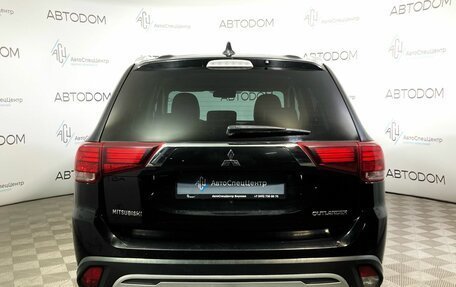 Mitsubishi Outlander III рестайлинг 3, 2018 год, 1 867 000 рублей, 6 фотография