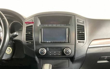 Mitsubishi Pajero IV, 2007 год, 1 615 000 рублей, 12 фотография