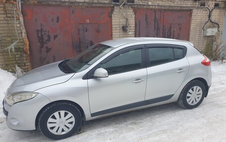 Renault Megane III, 2010 год, 690 000 рублей, 3 фотография