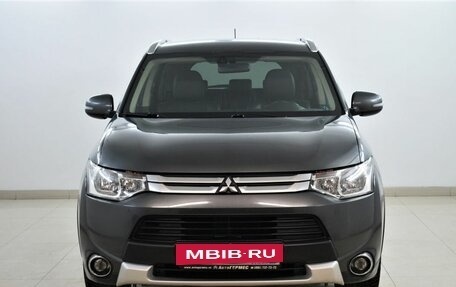 Mitsubishi Outlander III рестайлинг 3, 2014 год, 1 880 000 рублей, 2 фотография