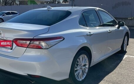 Toyota Camry, 2018 год, 3 200 000 рублей, 7 фотография