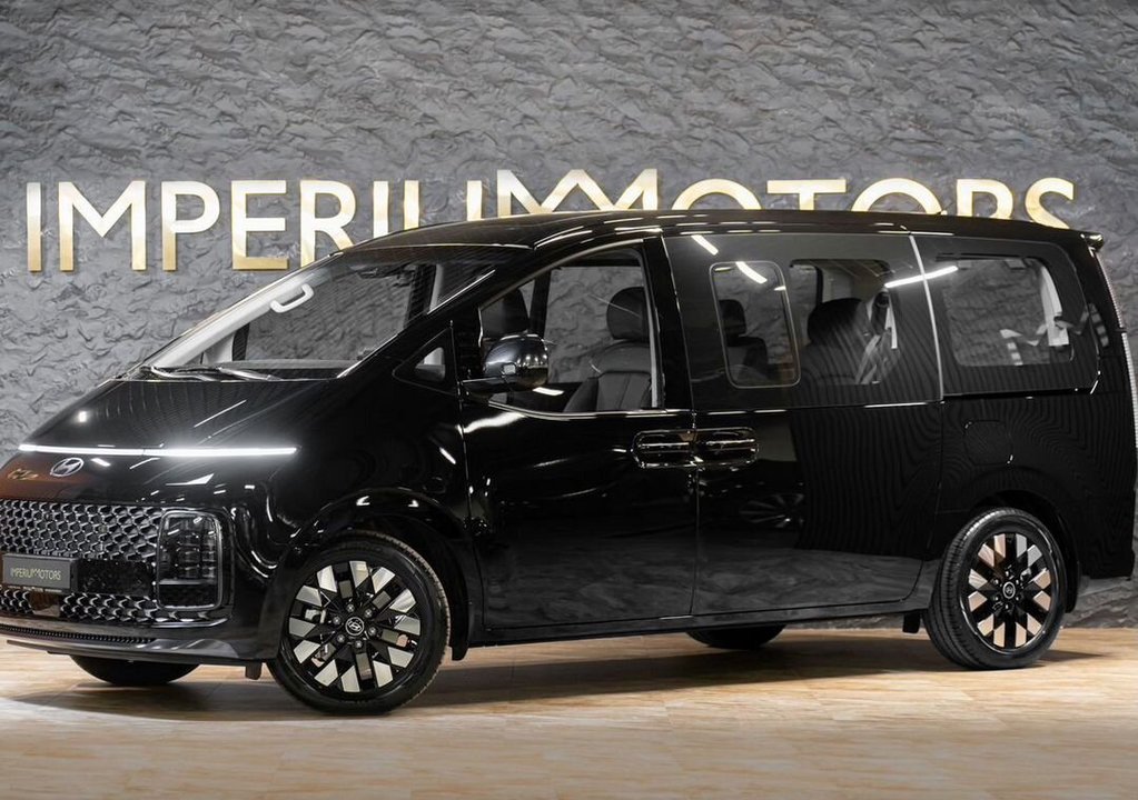 Hyundai Staria, 2024 год, 7 790 000 рублей, 2 фотография