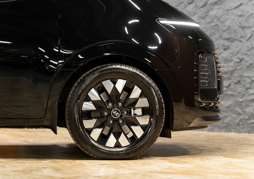 Hyundai Staria, 2024 год, 7 790 000 рублей, 4 фотография
