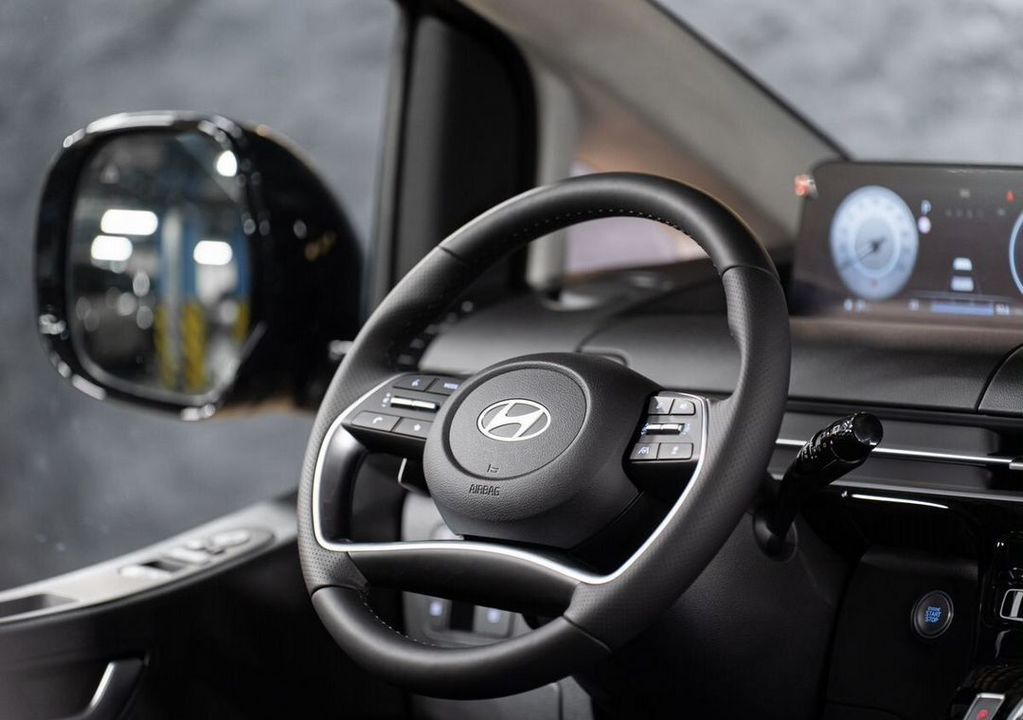 Hyundai Staria, 2024 год, 7 790 000 рублей, 12 фотография