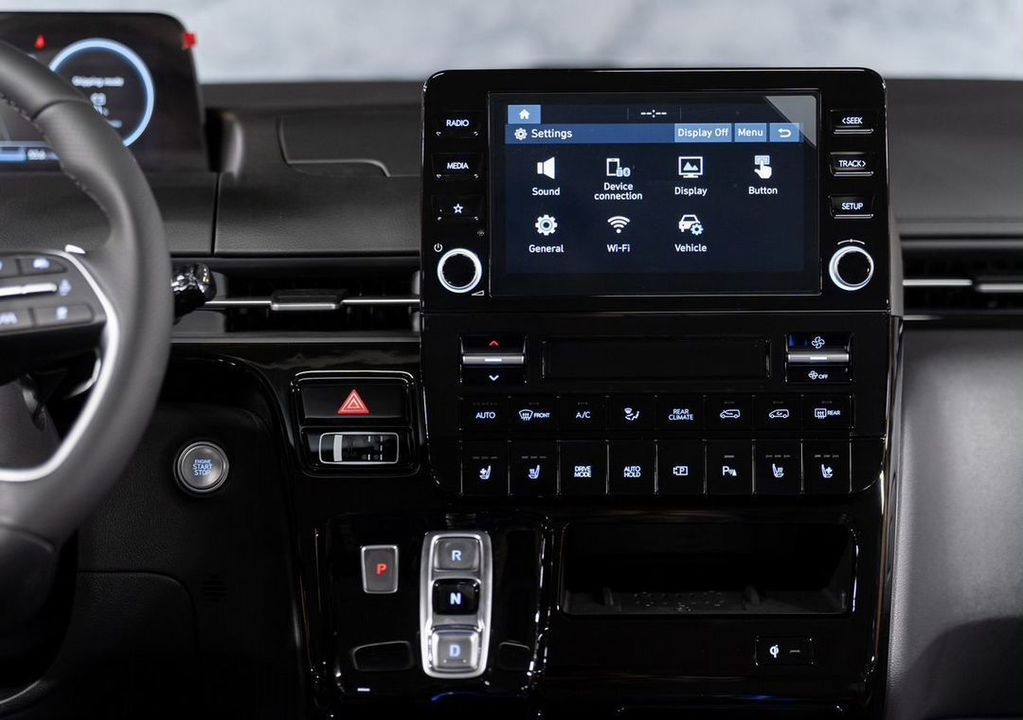 Hyundai Staria, 2024 год, 7 790 000 рублей, 17 фотография