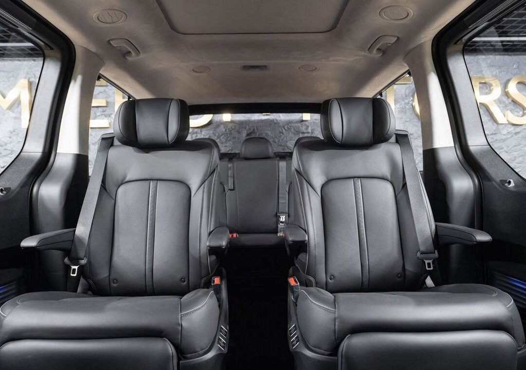 Hyundai Staria, 2024 год, 7 790 000 рублей, 30 фотография
