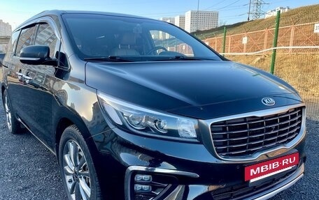 KIA Carnival III, 2019 год, 2 800 000 рублей, 3 фотография