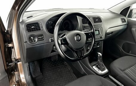 Volkswagen Polo VI (EU Market), 2015 год, 949 000 рублей, 12 фотография