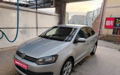 Volkswagen Polo VI (EU Market), 2013 год, 750 000 рублей, 1 фотография