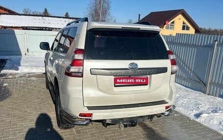 Toyota Land Cruiser Prado 150 рестайлинг 2, 2016 год, 4 200 000 рублей, 1 фотография