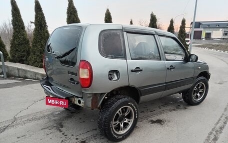 Chevrolet Niva I рестайлинг, 2004 год, 239 999 рублей, 4 фотография