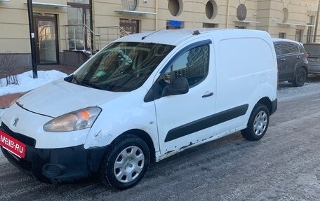 Peugeot Partner II рестайлинг 2, 2013 год, 550 000 рублей, 2 фотография