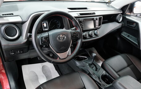 Toyota RAV4, 2016 год, 2 099 000 рублей, 11 фотография