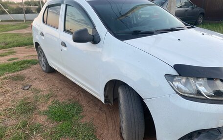 Renault Logan II, 2015 год, 400 000 рублей, 2 фотография