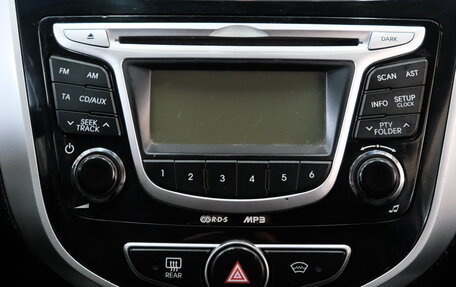 Hyundai Solaris II рестайлинг, 2013 год, 969 000 рублей, 17 фотография
