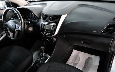 Hyundai Solaris II рестайлинг, 2013 год, 969 000 рублей, 21 фотография