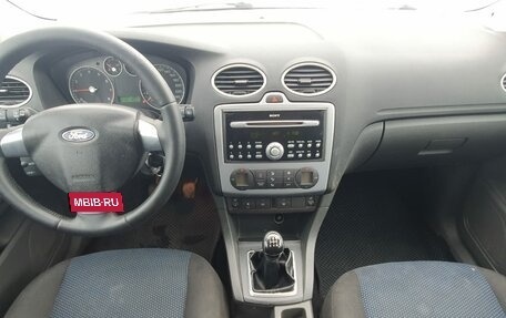 Ford Focus II рестайлинг, 2006 год, 400 000 рублей, 10 фотография