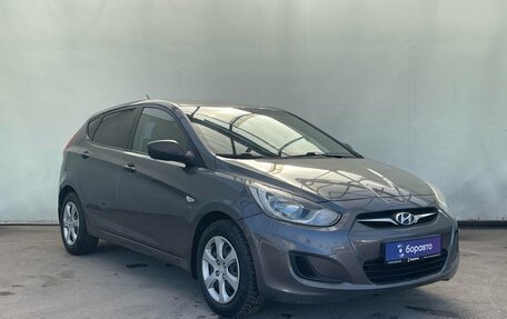 Hyundai Solaris II рестайлинг, 2011 год, 750 000 рублей, 2 фотография