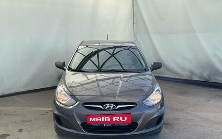 Hyundai Solaris II рестайлинг, 2011 год, 750 000 рублей, 3 фотография