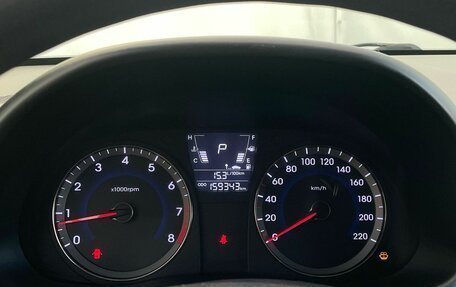 Hyundai Solaris II рестайлинг, 2011 год, 750 000 рублей, 13 фотография