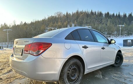 Chevrolet Cruze II, 2011 год, 850 000 рублей, 14 фотография