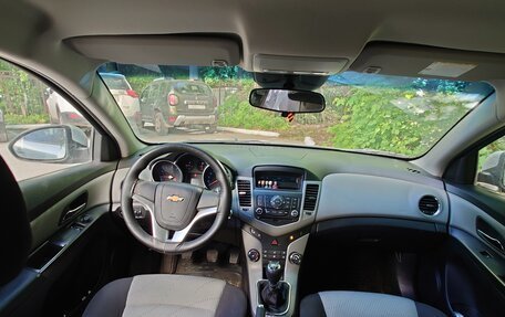 Chevrolet Cruze II, 2011 год, 850 000 рублей, 18 фотография