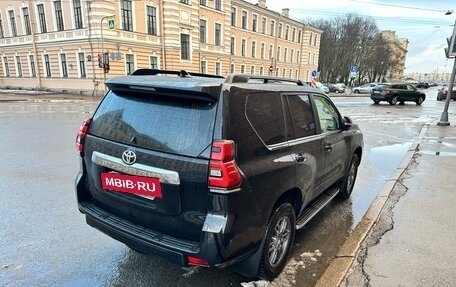 Toyota Land Cruiser Prado 150 рестайлинг 2, 2018 год, 5 880 000 рублей, 5 фотография