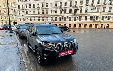 Toyota Land Cruiser Prado 150 рестайлинг 2, 2018 год, 5 880 000 рублей, 3 фотография