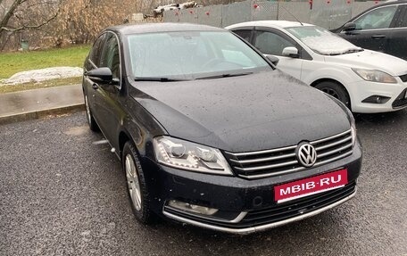 Volkswagen Passat B7, 2011 год, 855 000 рублей, 1 фотография