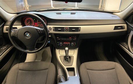 BMW 3 серия, 2010 год, 1 150 000 рублей, 16 фотография