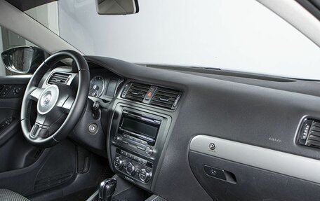 Volkswagen Jetta VI, 2013 год, 1 023 000 рублей, 4 фотография