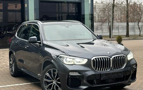 BMW X5, 2019 год, 7 499 000 рублей, 2 фотография