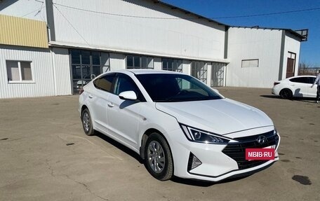 Hyundai Elantra VI рестайлинг, 2020 год, 1 900 000 рублей, 2 фотография