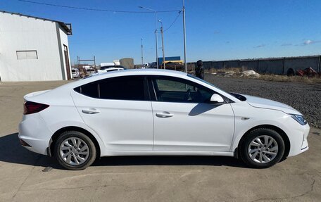 Hyundai Elantra VI рестайлинг, 2020 год, 1 900 000 рублей, 8 фотография