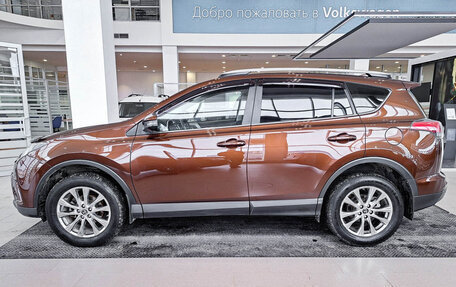 Toyota RAV4, 2018 год, 2 649 000 рублей, 8 фотография